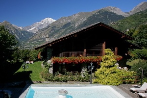 Ski Lodges, Mountain Refuges, Characteristic B&Bs and simply nice places to stay in Italy and the Italian Alps.